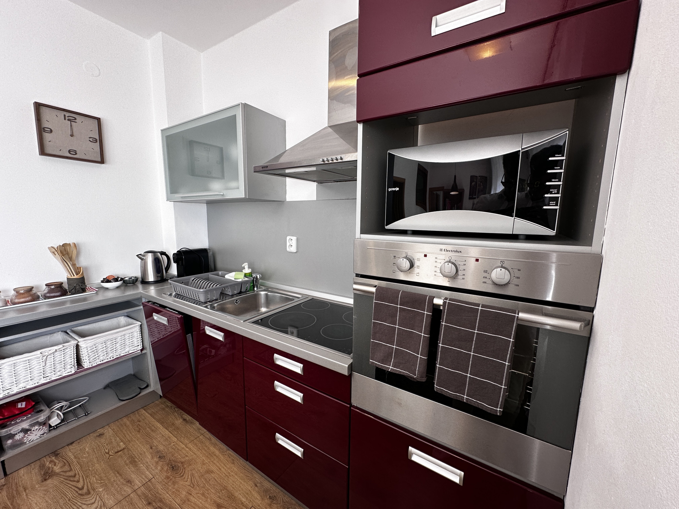 Prenájom Útulný 2-izbový byt s balkónom a parkovacím miestom