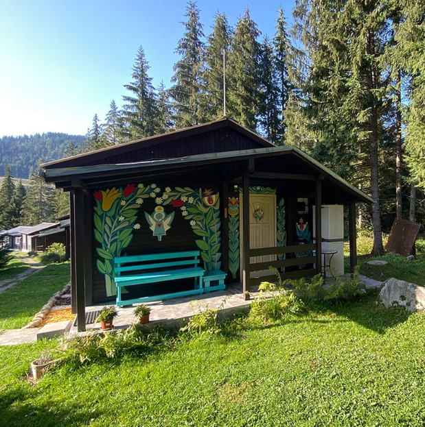 Chatka pri zjazdovke v Jasnej + 2 parkovacie miesta