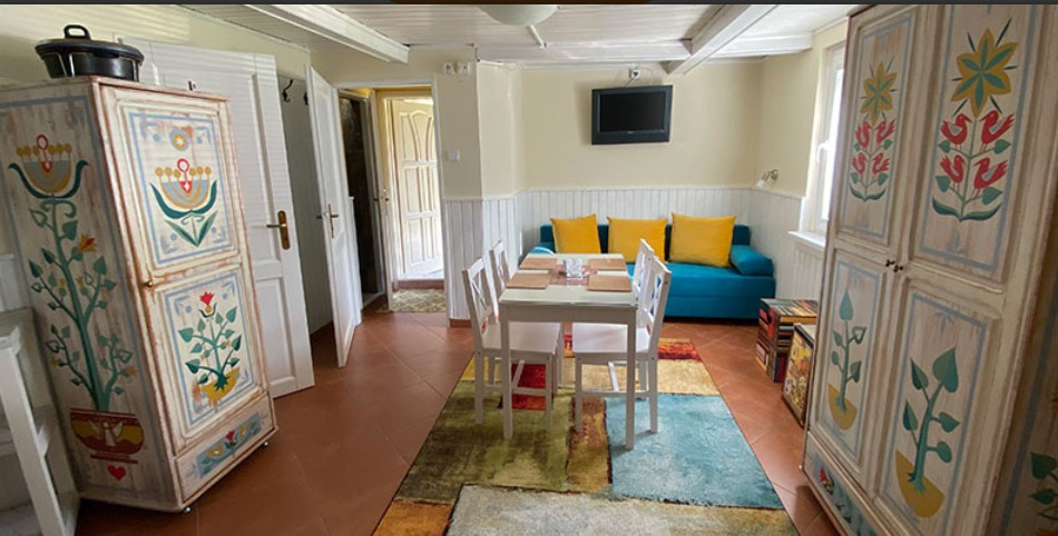 Chatka pri zjazdovke v Jasnej + 2 parkovacie miesta