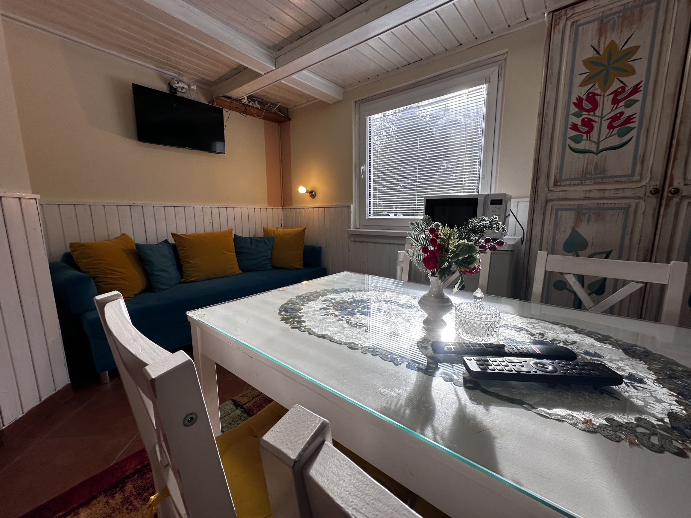 Chatka pri zjazdovke v Jasnej + 2 parkovacie miesta