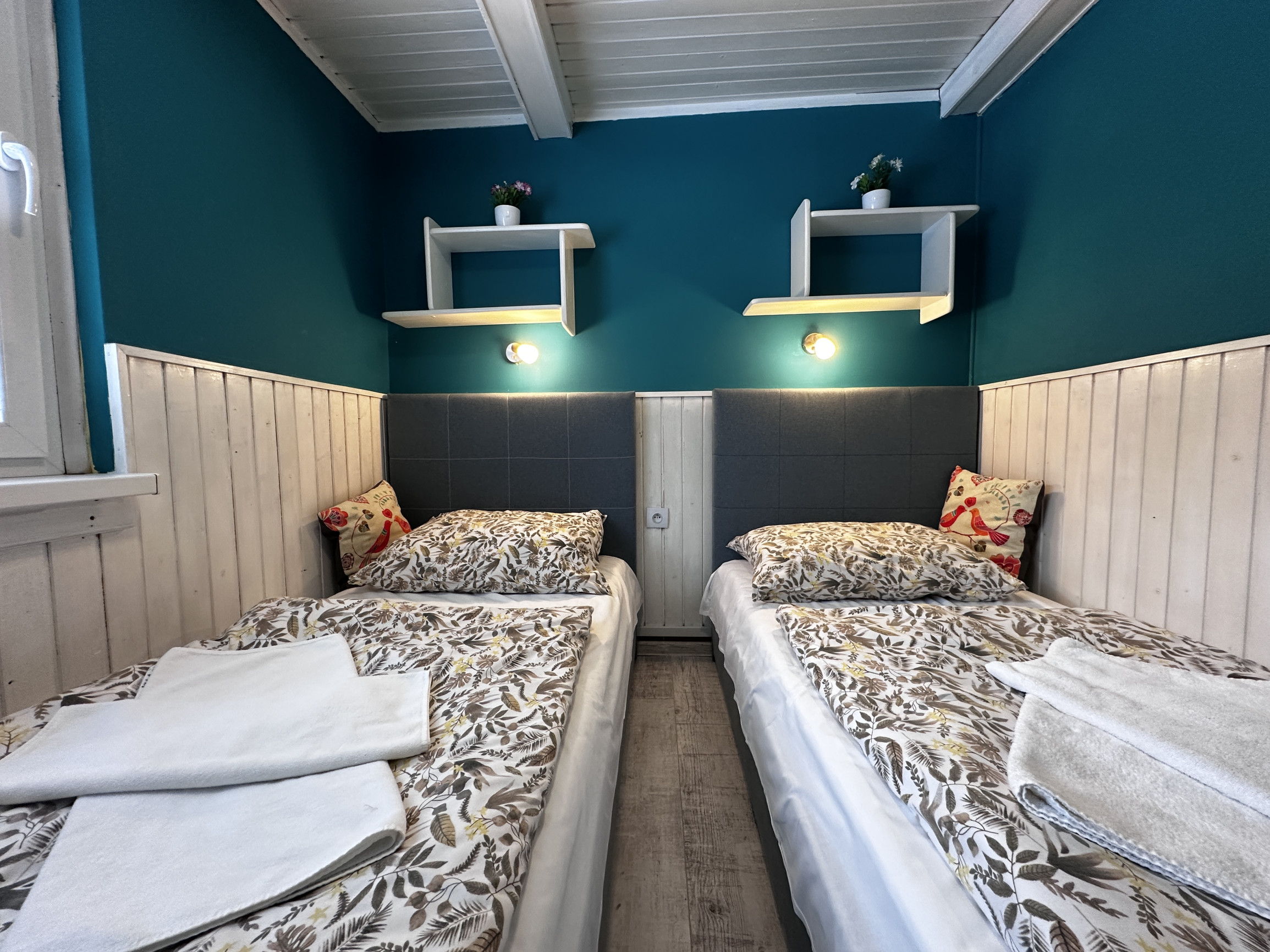 Chatka pri zjazdovke v Jasnej + 2 parkovacie miesta