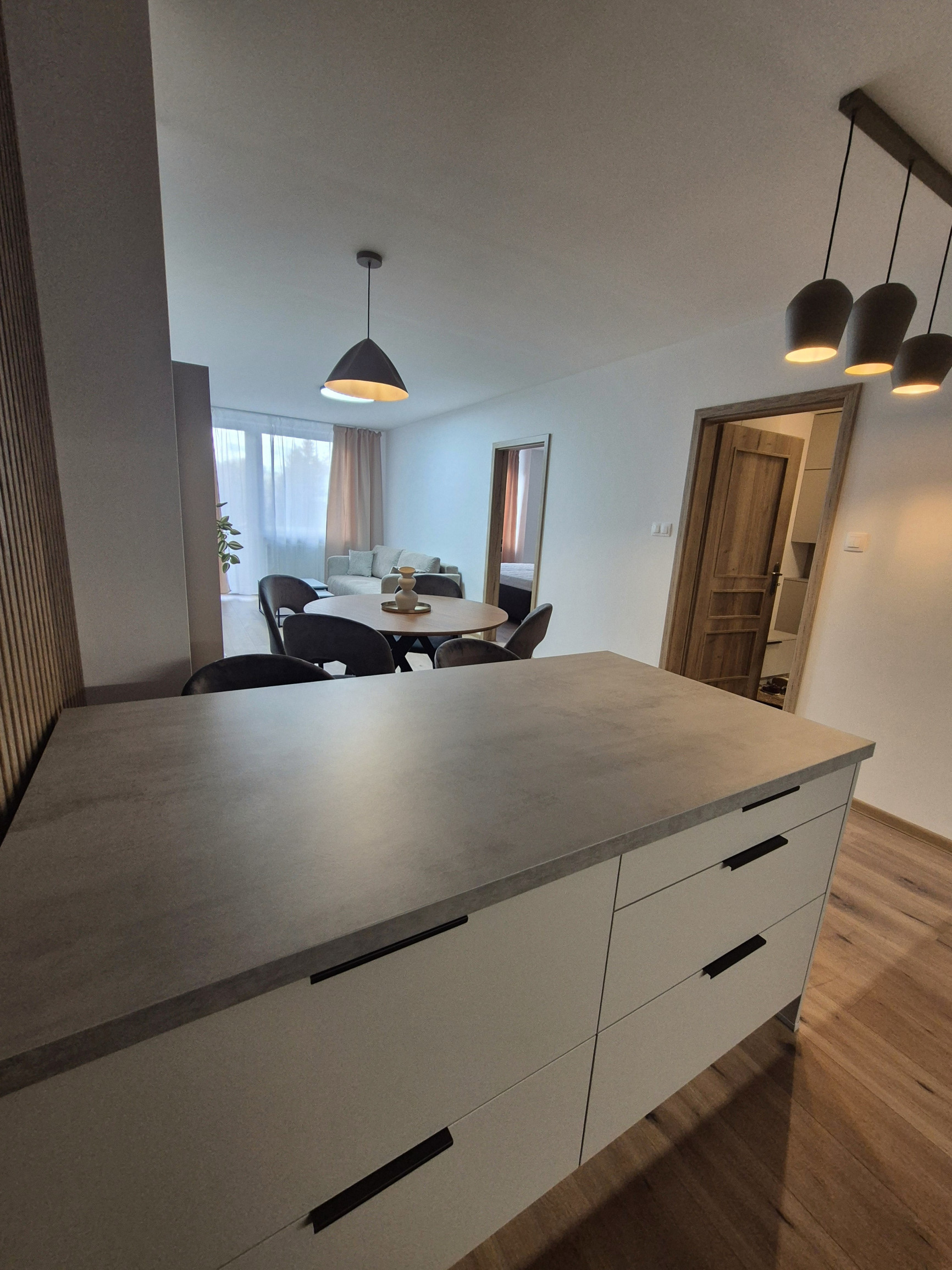 Dvojizbový kompletne zariadený byt v novostavbe v L.Hrádku