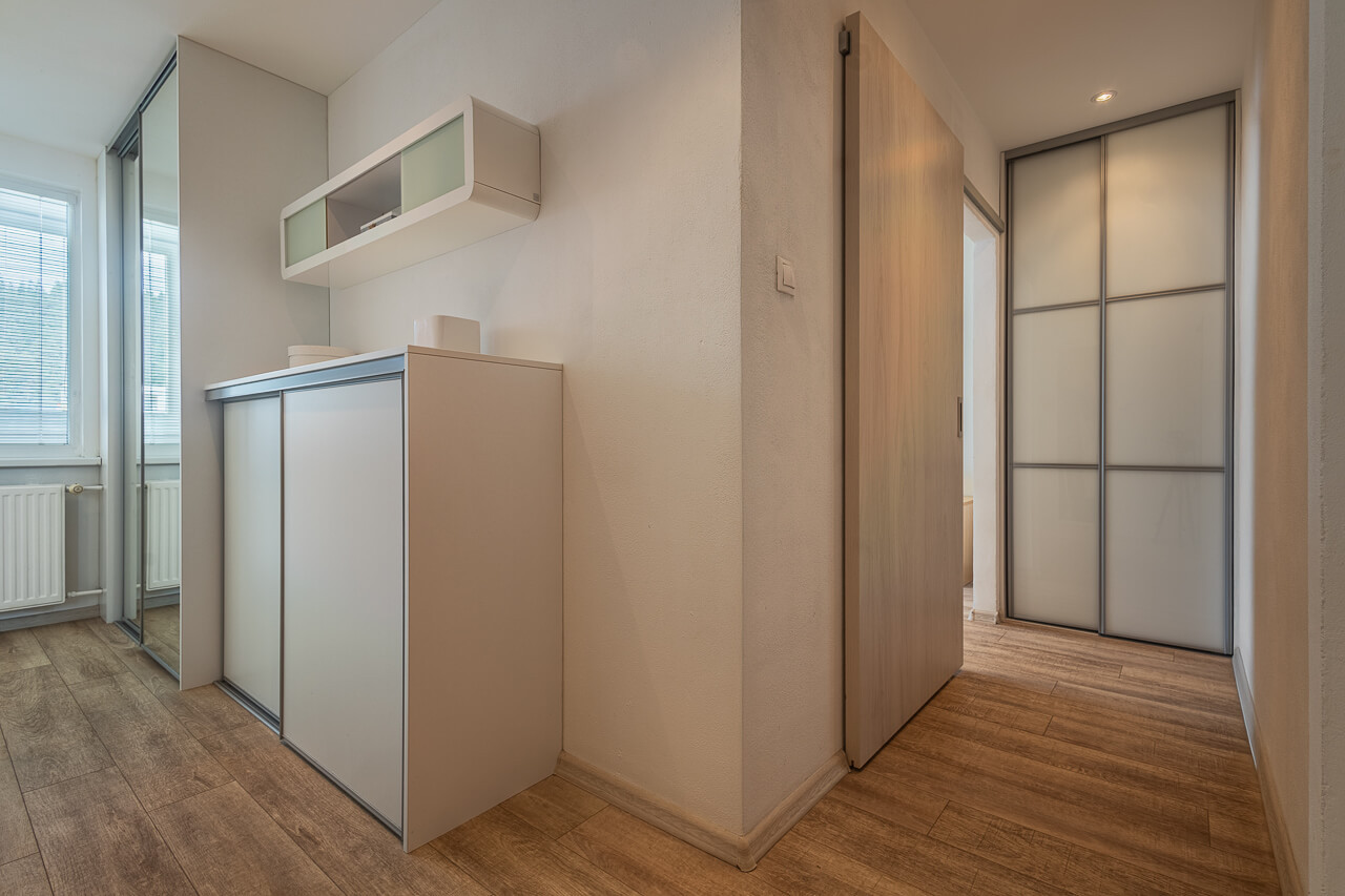 1 - izbový byt po rekonštrukcii na prenájom - Podbreziny