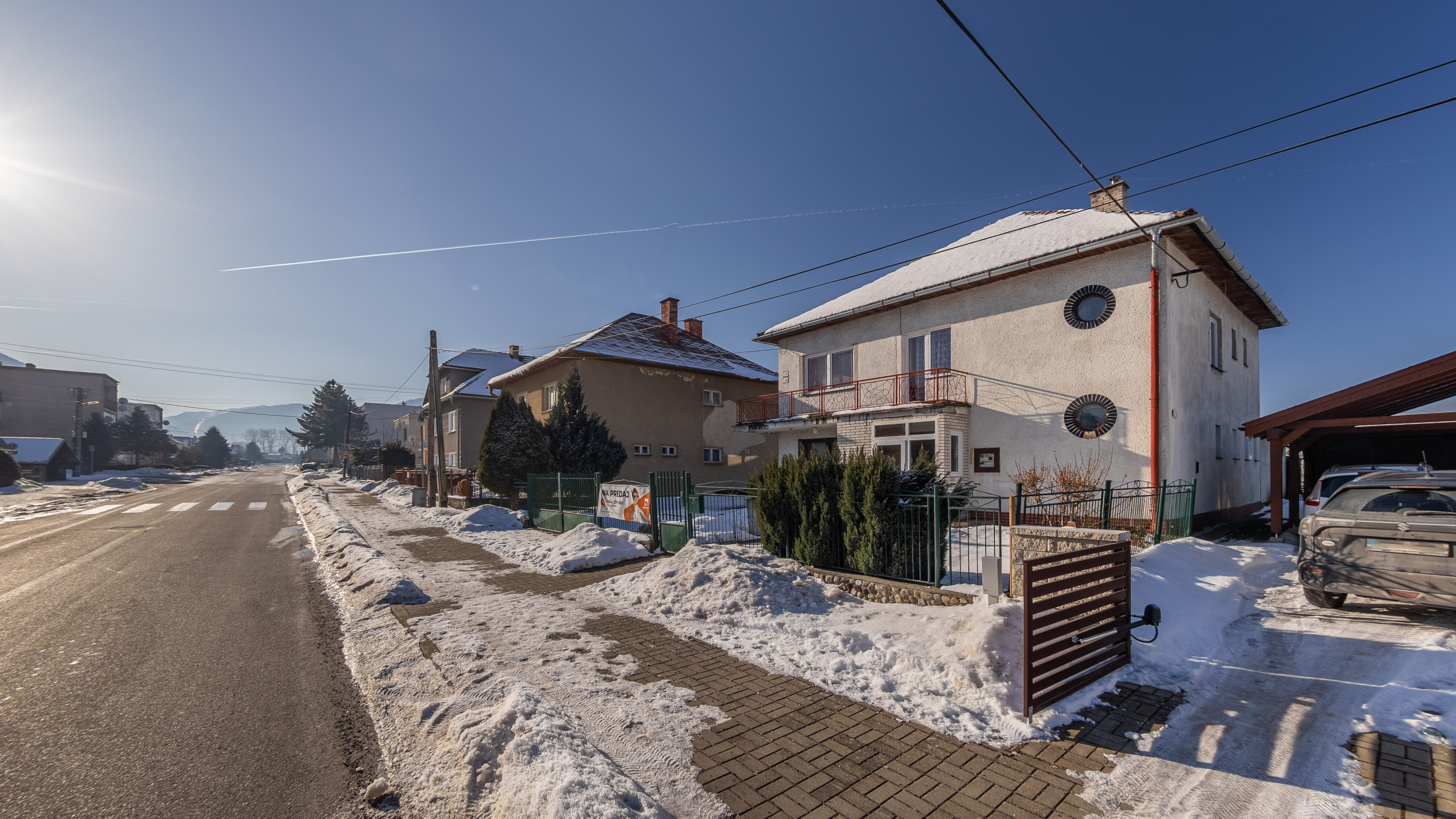 Rodinný Dom + veľký pozemok, výborná poloha /Liptovský Ján/