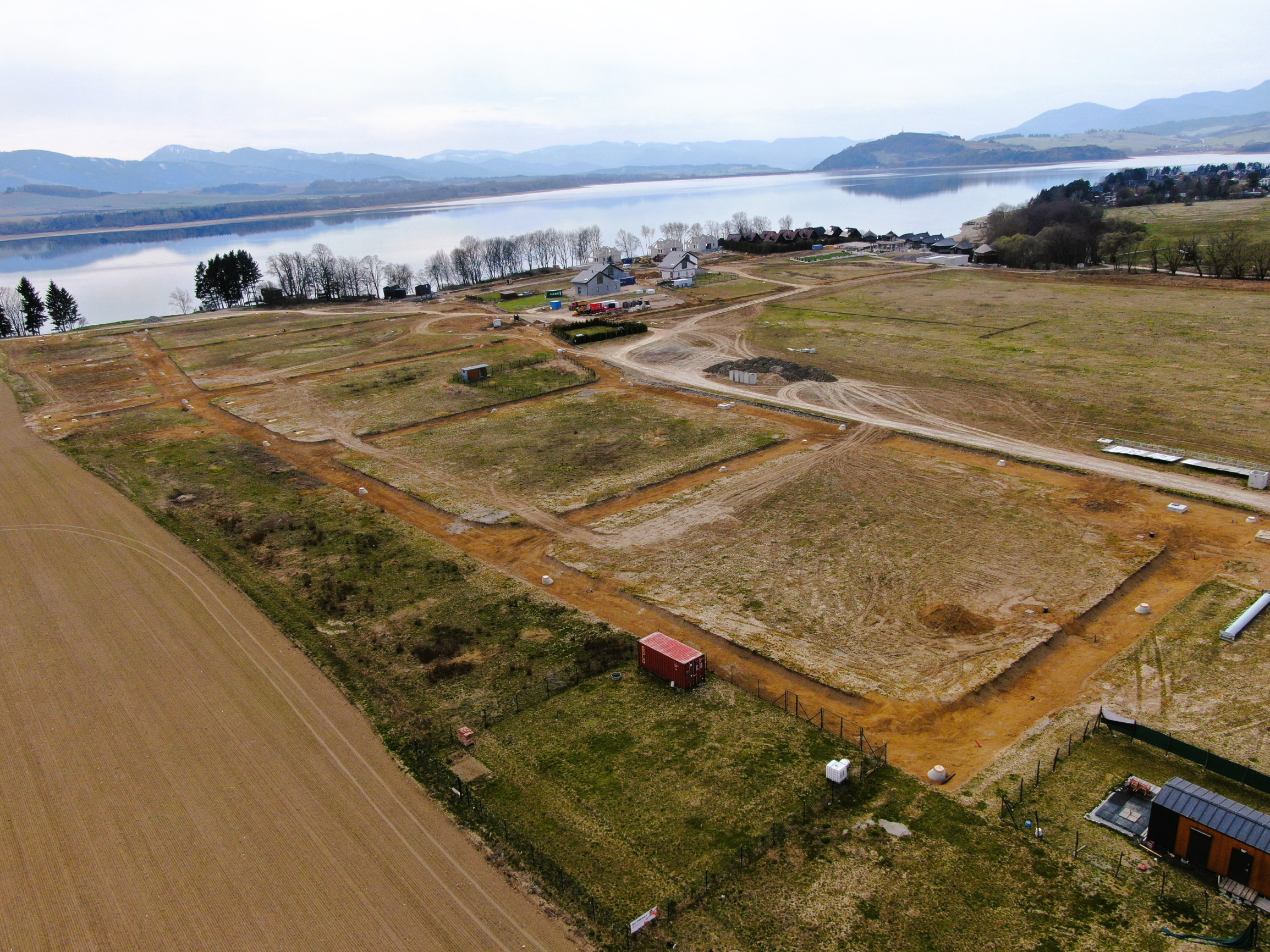Slnečný stavebný pozemok s výhľadom na Tatry – Liptov