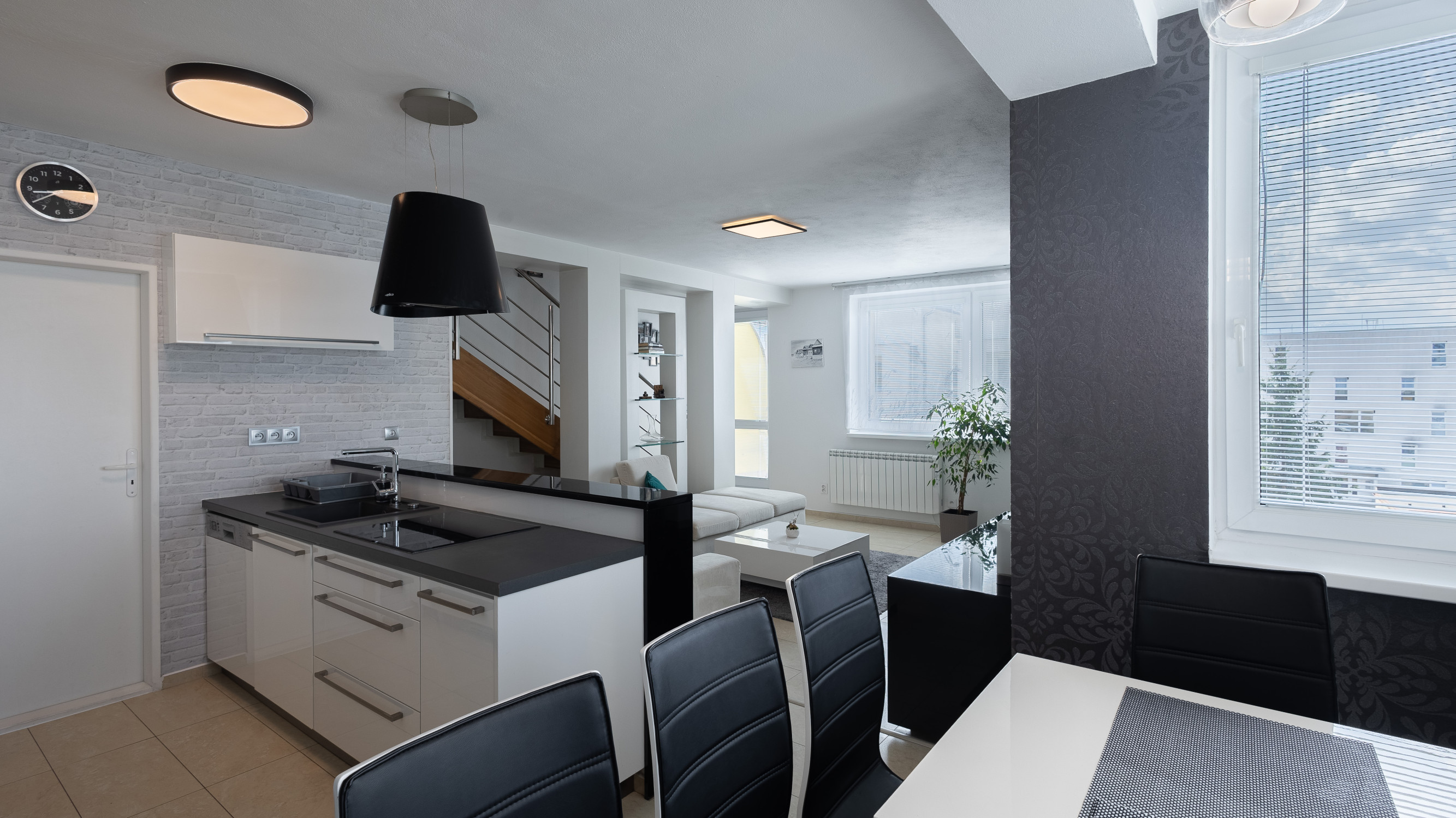 Mezonet 113 m², 3 balkóny, top stav – Liptovský Mikuláš