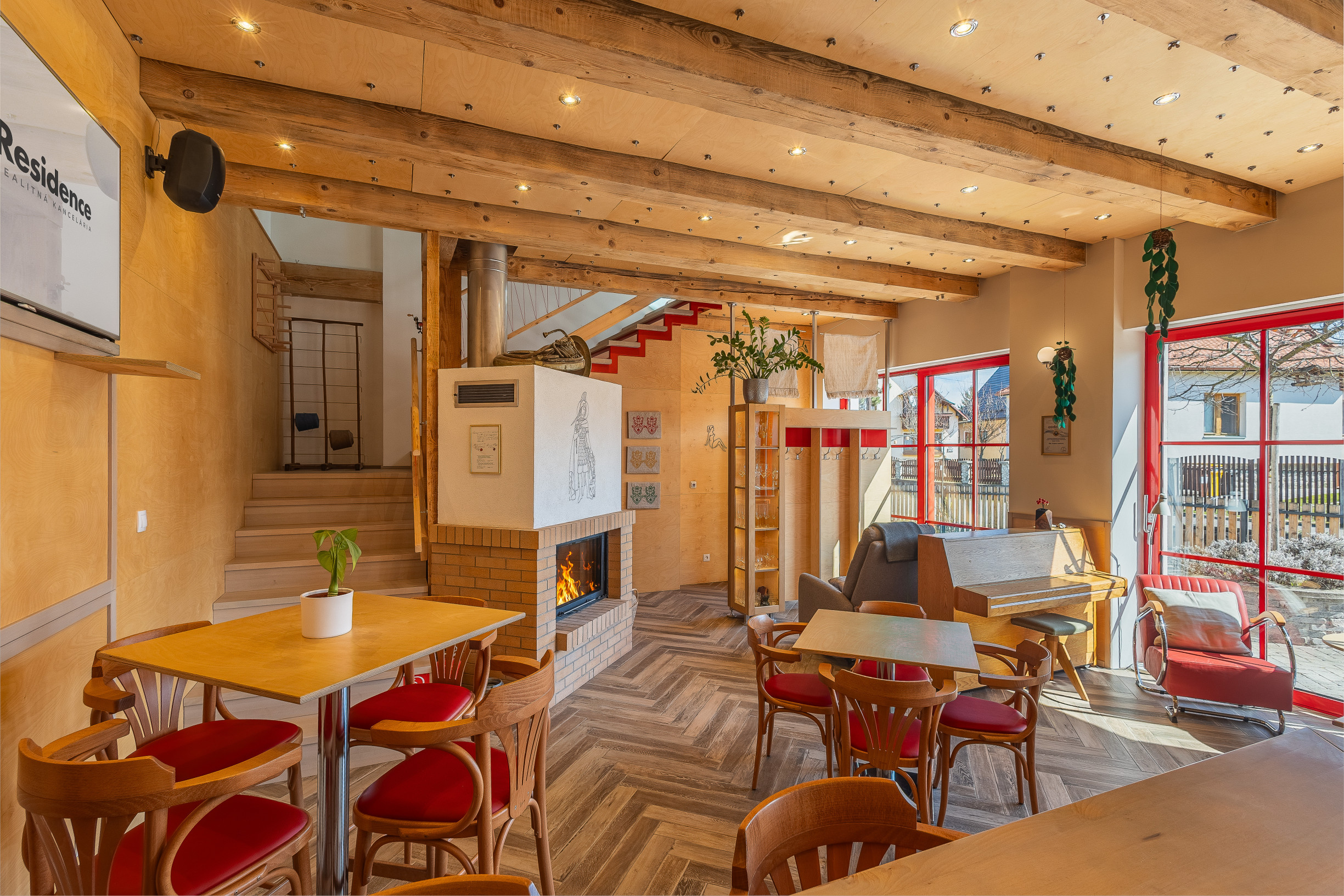 Štýlové bývanie – Unikátny rodinný dom s vežou, aký nemá nikto