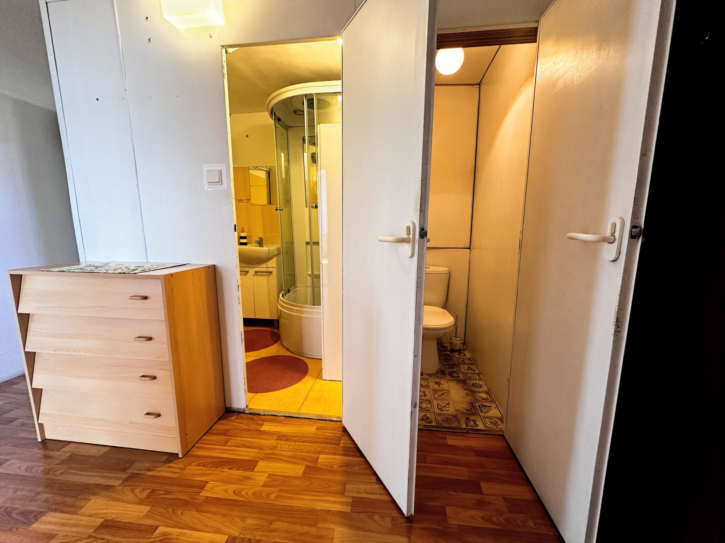 Prenájom priestranný 4-izbový byt s výmerou 79,8 m² centrum