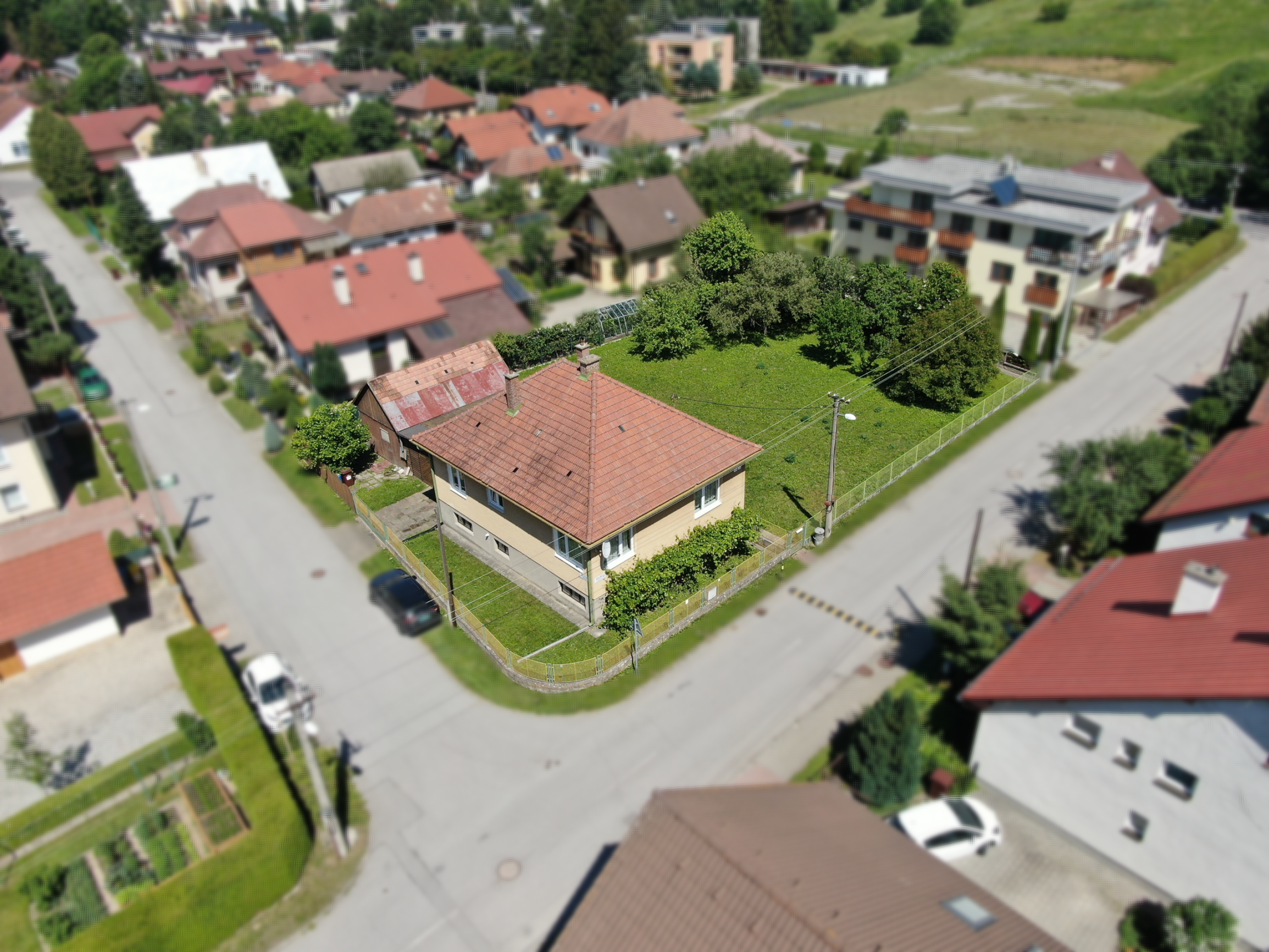 RD s pozemkom 1099m² v Demänovej – skvelá investícia