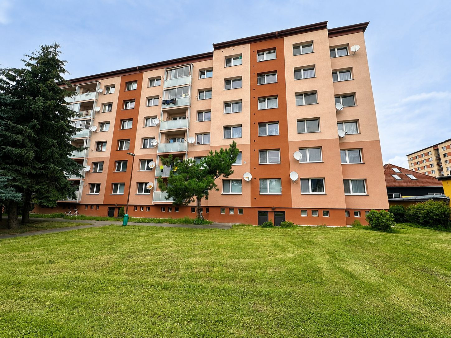 NA PREDAJ 4-izbový byt s balkónom, Liptovský Mikuláš – 77 m²