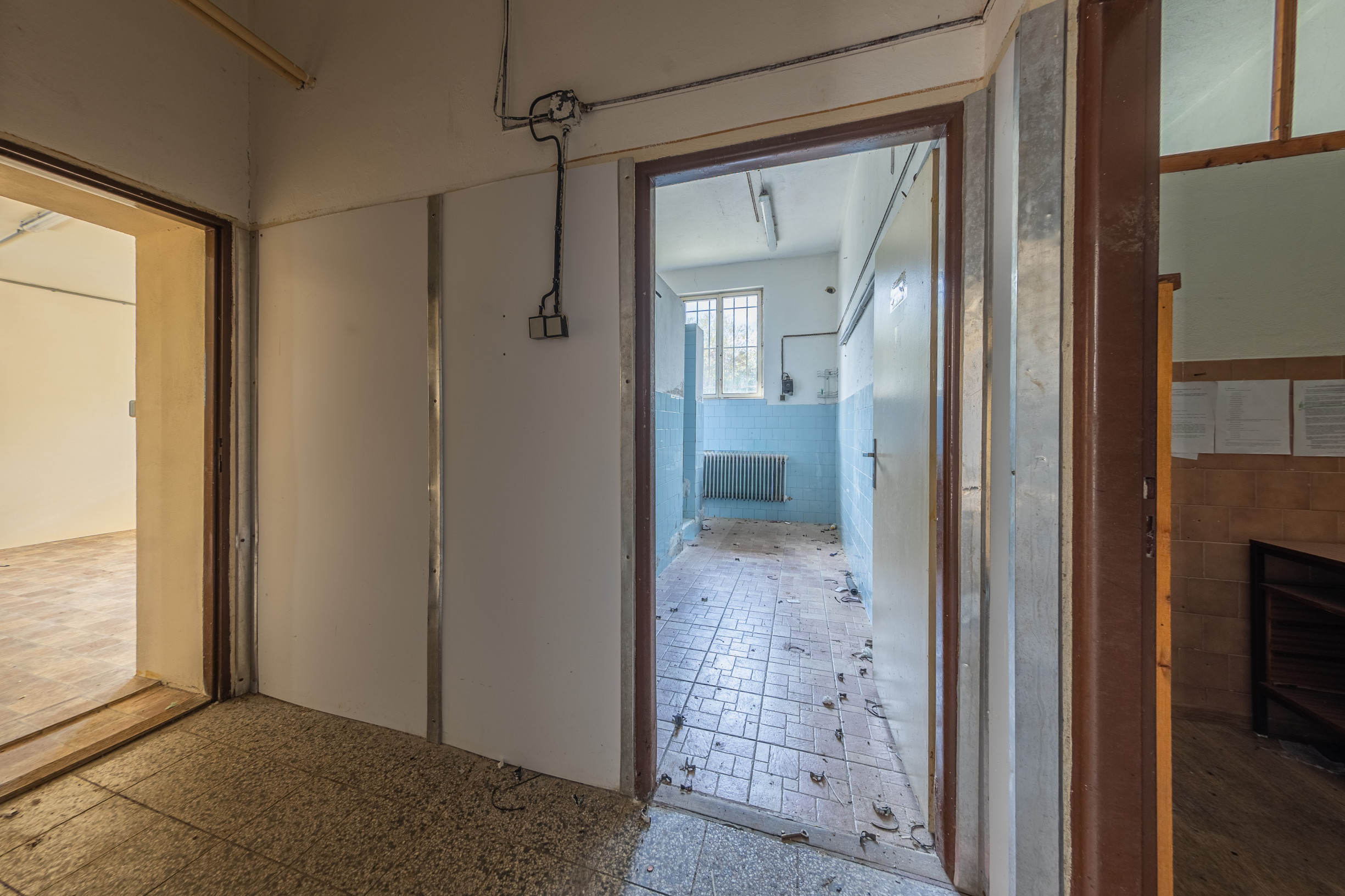 Na predaj výrobný a skladový objekt (1 150 m²), Lisková