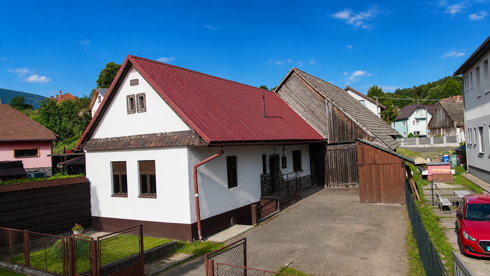 Rodinný dom s hospodárskou budovou v Jakubovanoch za cenu bytu