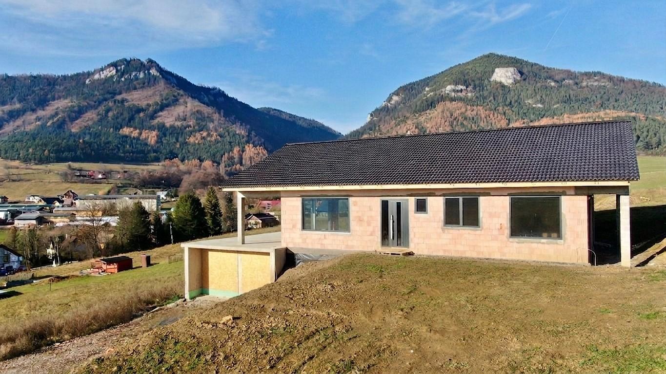 Panoráma, akú inde nenájdete! Dom na predaj v Liptovskej Anne