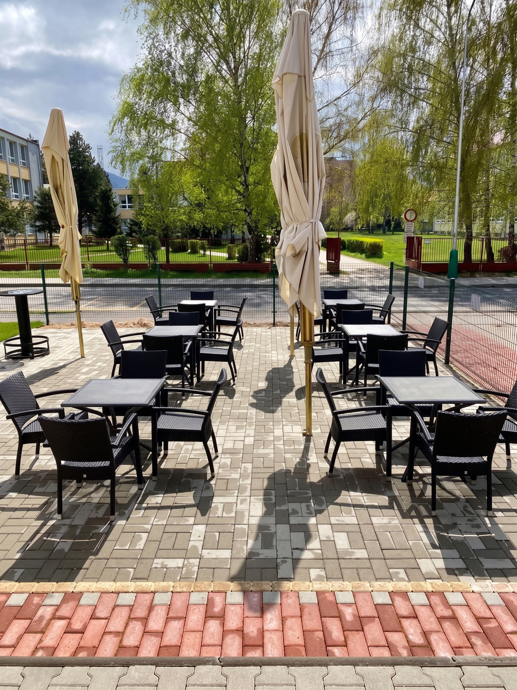 Zariadená kaviareň na prenájom, centrum Liptovský Mikuláš