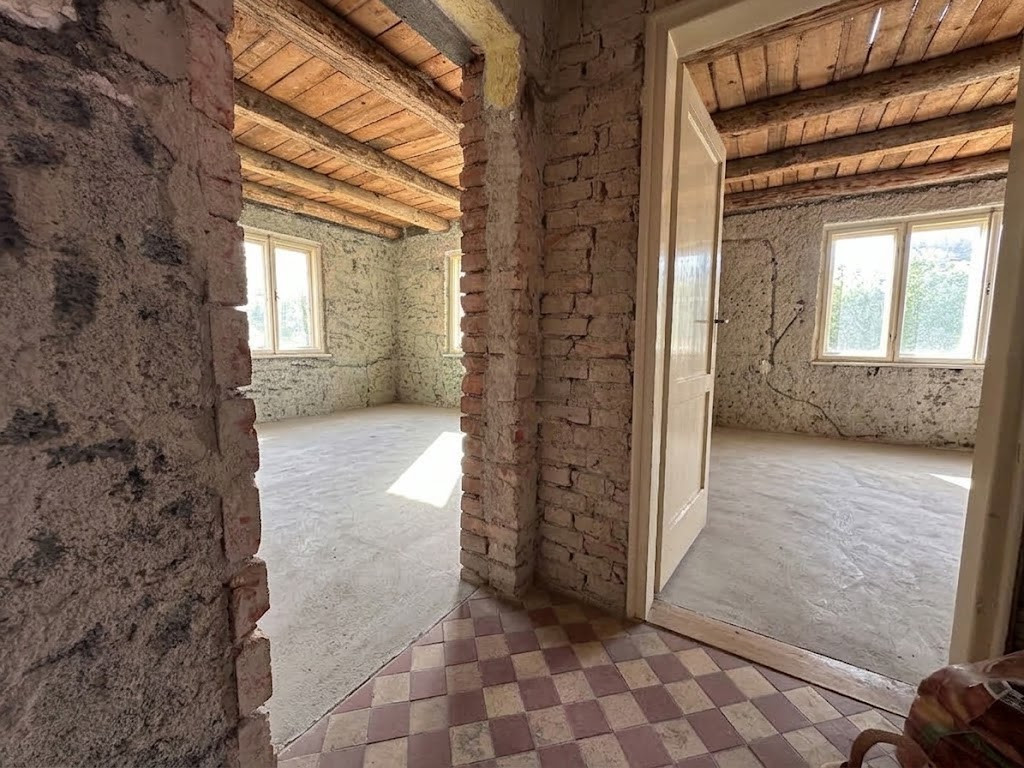 NA PREDAJ: RODINNÝ DOM V GÔTOVANOCH S VEĽKÝM POZEMKOM 1787m²