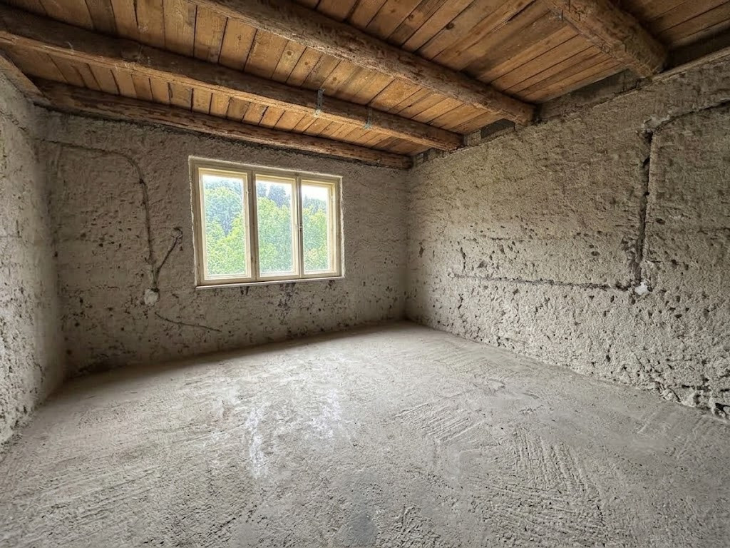 NA PREDAJ: RODINNÝ DOM V GÔTOVANOCH S VEĽKÝM POZEMKOM 1787m²