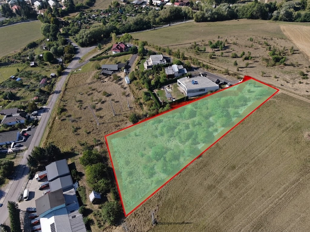 Slnečný stavebný pozemok s panoramatickým výhľadom na Liptovský Mikuláš
