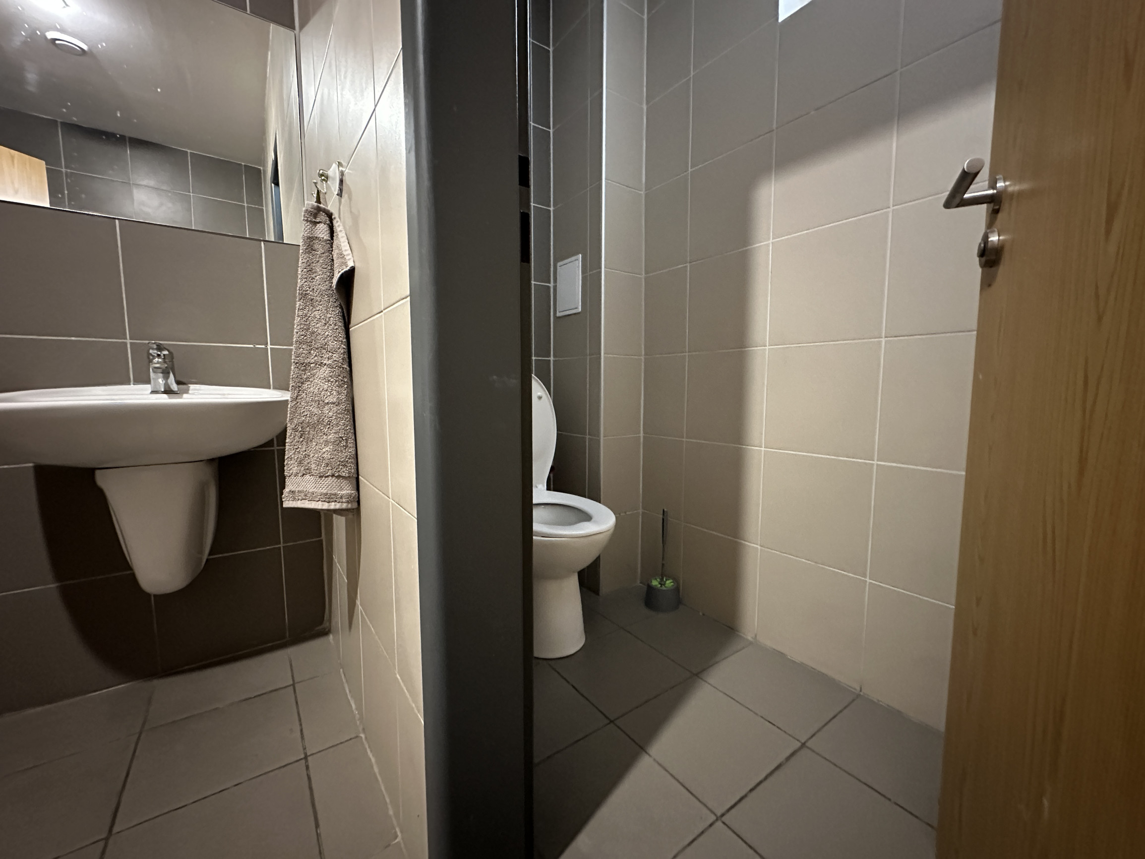KANCELÁRIA 35 m² NA PRENÁJOM | 450 € VRÁTANE ENERGIÍ
