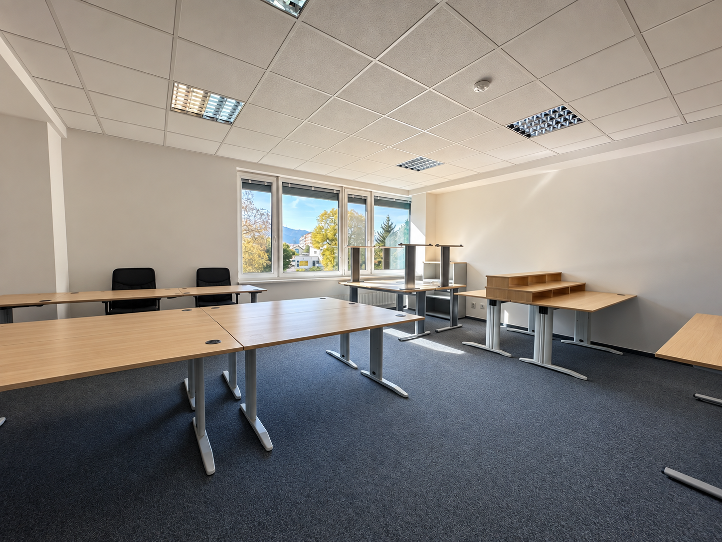 PRENÁJOM REPREZENTATÍVNYCH KANCELÁRSKYCH PRIESTOROV – 208 m²