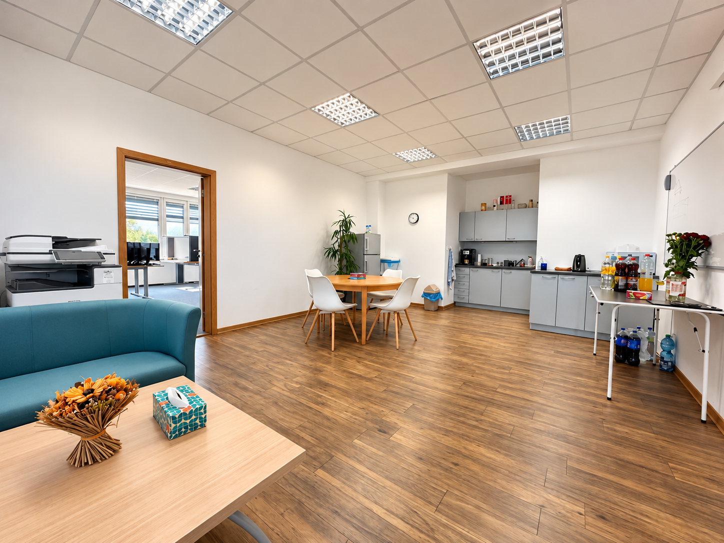 PRENÁJOM REPREZENTATÍVNYCH KANCELÁRSKYCH PRIESTOROV – 208 m²