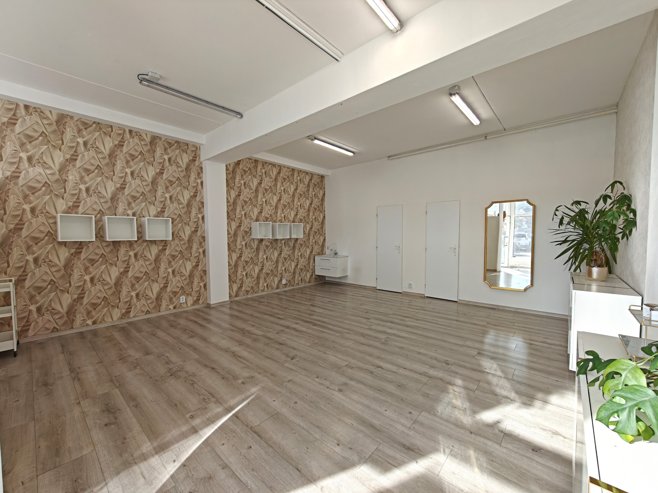 Prenájom obchodného priestoru 55 m2 v centre L. Mikuláša