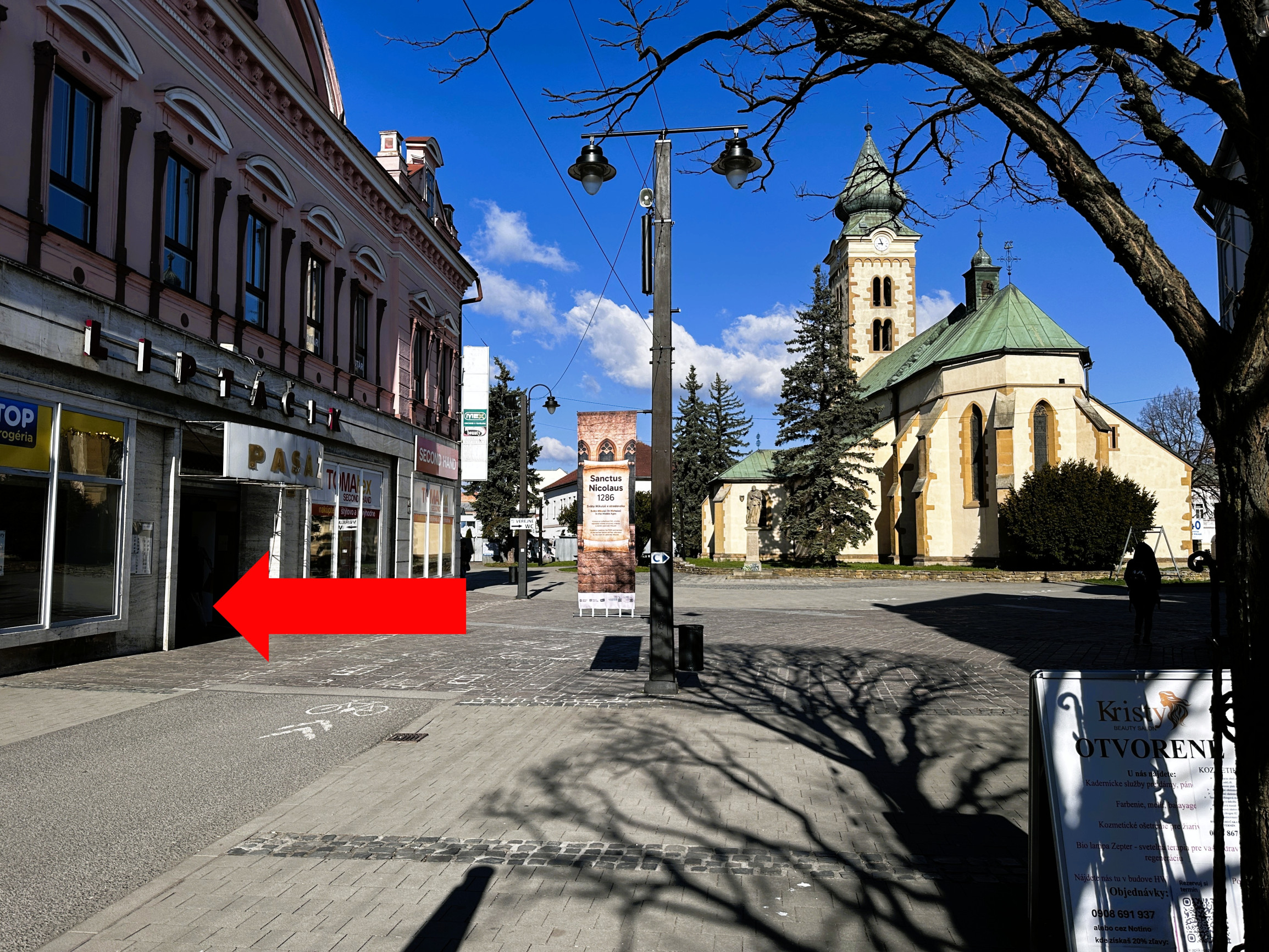 OBCHODNÉ PRIESTORY NA PRENÁJOM | 300 m² | PEŠIA ZÓNA LIPTOVSKÝ MIKULÁŠ