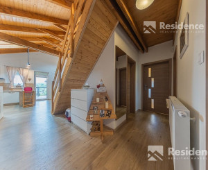 Štýlový vidiecky dom na predaj v podhorskom prostredí Svätého Kríža