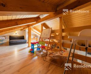 Štýlový vidiecky dom na predaj v podhorskom prostredí Svätého Kríža