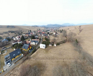 Stavený pozemok na rodinný dom na predaj, Vlachy - Krmeš