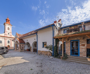 Zabehnutý penzión s reštauráciou, wellnessom a bytom pre majiteľa!