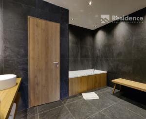 Luxusný jednospálňový apartmán s vlastným parkovacím miestom na predaj, Jasná - Demänovská dolina