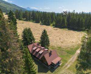 Chata zasadená do liptovskej prírody