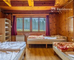 Chata zasadená do liptovskej prírody