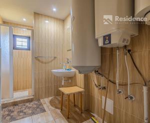 Chata zasadená do liptovskej prírody