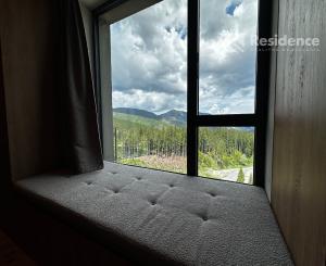 Horský luxus - Apartmán budúcnosti dostupný už dnes – komfort, technológia a štýl v jednom.