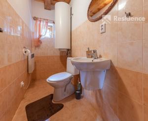 Exkluzívna chata s úžasným výhľadom na predaj, Huty