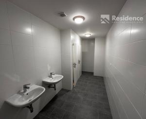 Na predaj priestory pre podnikanie – Kapitána Nálepku, L. Mikuláš