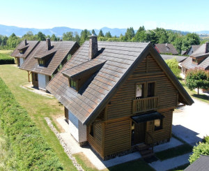 Na predaj štýlové drevenice na brehu Liptovskej Mary