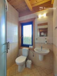 Na predaj štýlové drevenice na brehu Liptovskej Mary