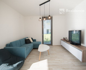 Dvojizbový byt s terasou v areáli Victory Port na prenájom