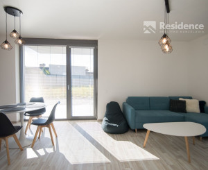 Dvojizbový byt s terasou v areáli Victory Port na prenájom