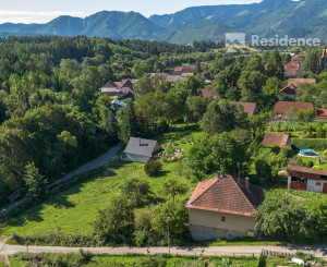 Výnimočná investičná príležitosť Rodinný dom s pozemkom 2712 m² na predaj – Jamník, Liptov 