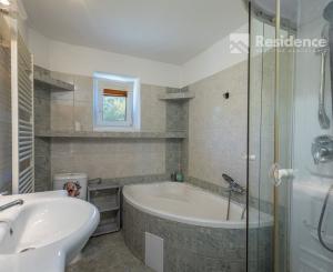 Výnimočná investičná príležitosť Rodinný dom s pozemkom 2712 m² na predaj – Jamník, Liptov 