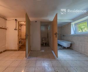 Výnimočná investičná príležitosť Rodinný dom s pozemkom 2712 m² na predaj – Jamník, Liptov 