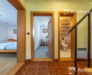 Rodinná usadlosť pri Váhu – domov, ktorý má dušu… aj potenciál!