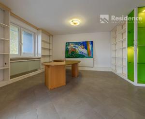 Na prenájom 3-izbový mezonet v centre Liptovského Mikuláša