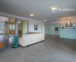 Na prenájom 3-izbový mezonet v centre Liptovského Mikuláša