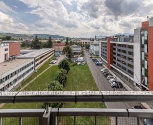 Na prenájom 3-izbový mezonet v centre Liptovského Mikuláša