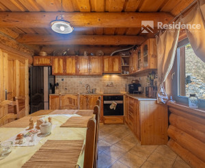 Jedinečný zrub v Nízkych Tatier – ideálny pre rodinu aj ako investícia