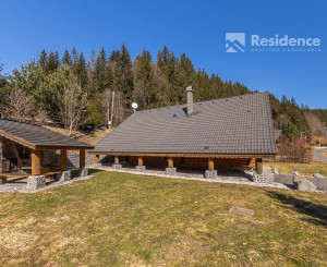 Jedinečný zrub v Nízkych Tatier – ideálny pre rodinu aj ako investícia
